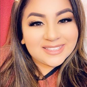 Meet your Posher, Angy